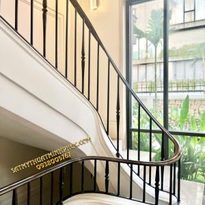 Cầu Thang Sắt Mỹ Thuật Minh Phúc – Đỉnh Cao Của Nghệ Thuật Trong Không Gian Sống